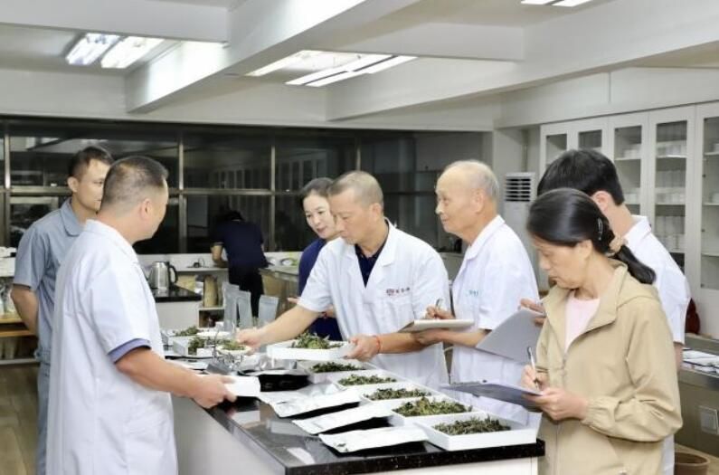 关于福建省关工委举办“种子工程”制茶师（福鼎白茶）研习班的信息(4)