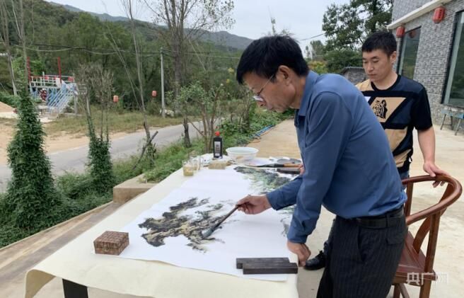 关于河南信阳：万亩茶园香千里的相关内容(1)