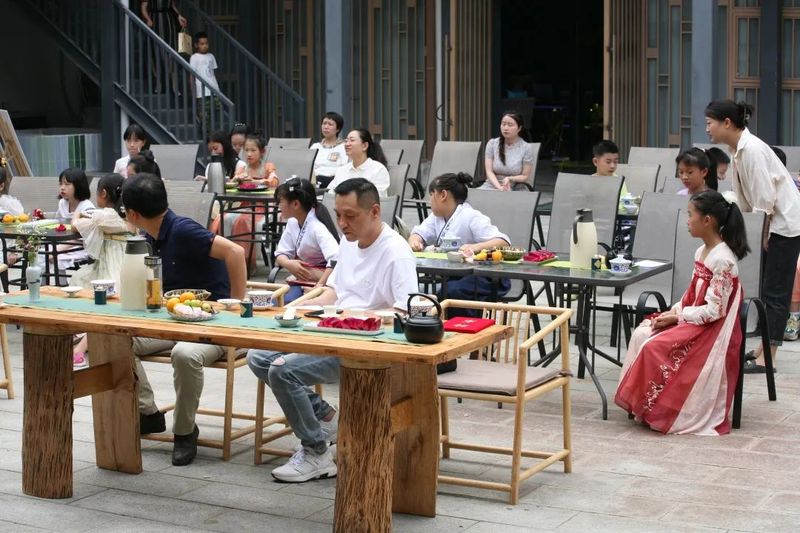 关于喜迎二十大 国庆有约——茶文化公园青少年茶会成功举行的最新消息(35)
