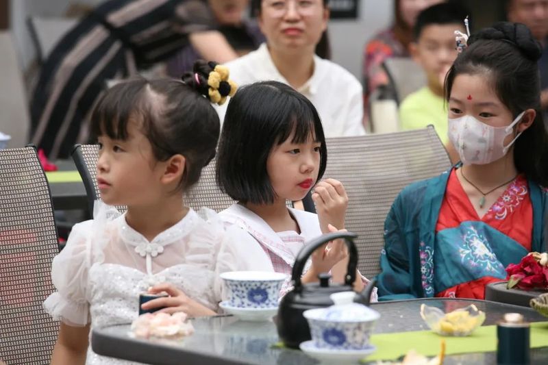 关于喜迎二十大 国庆有约——茶文化公园青少年茶会成功举行的最新消息(34)