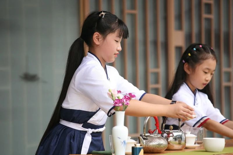 关于喜迎二十大 国庆有约——茶文化公园青少年茶会成功举行的最新消息(23)