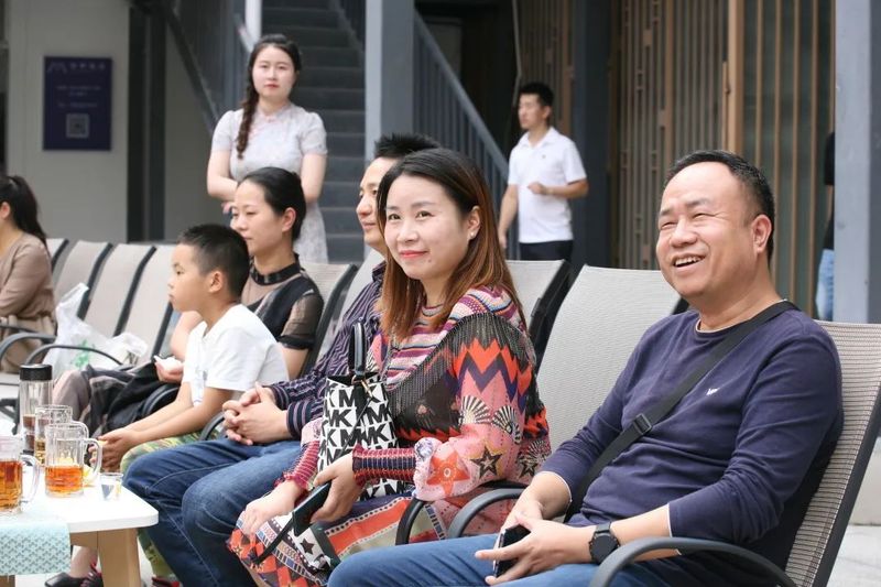 关于喜迎二十大 国庆有约——茶文化公园青少年茶会成功举行的最新消息(37)