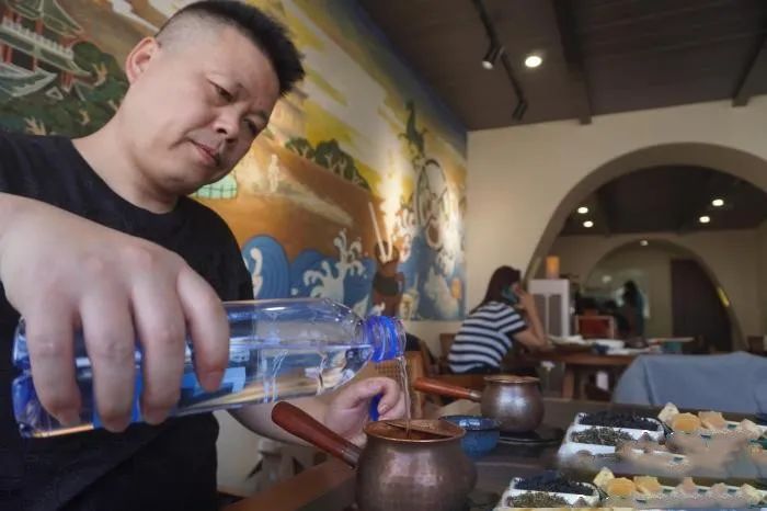 关于兰州：农村特色罐罐茶成都市新宠的相关内容(5)