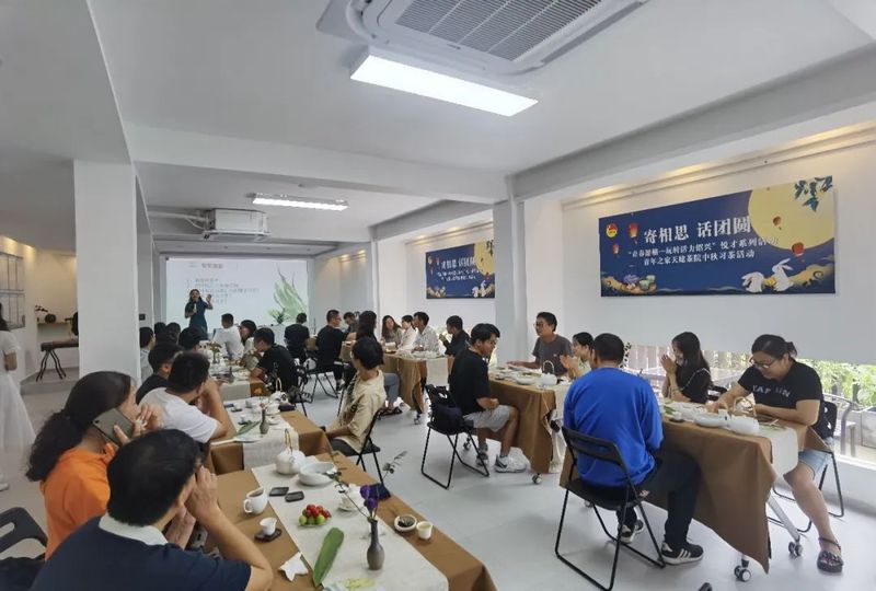 有关于青春助力共富工坊建设，诗意茶叶“青创农场”搭建金山共富筑梦空间的消息(4)