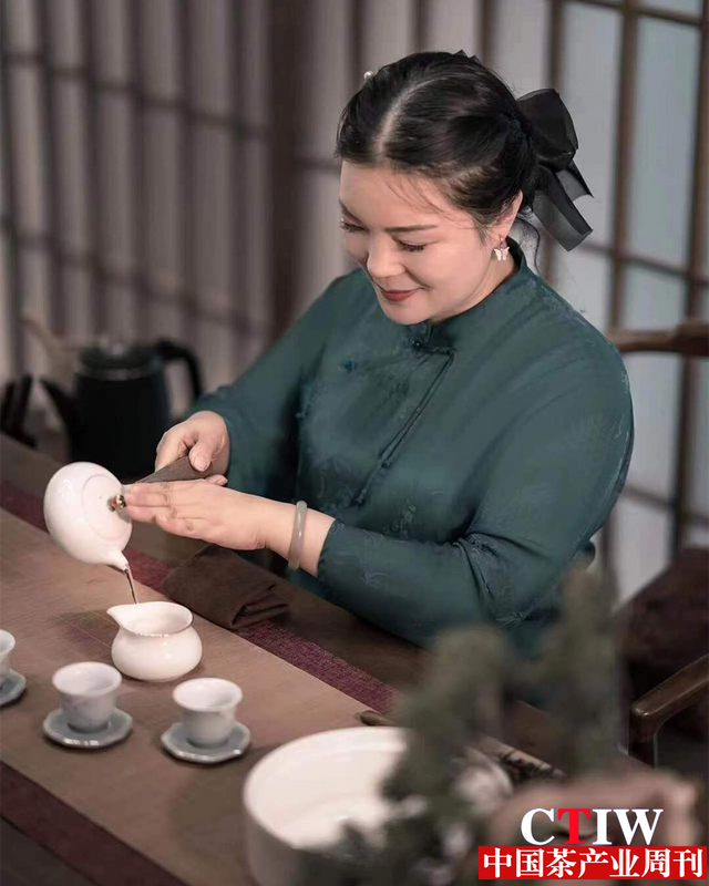 有关于湖南首个茶叶类省级技能大师工作室启动 培育茶技能骨干人才的相关信息(1)