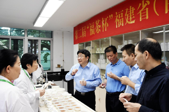 有关于福建省市场监督管理局、省供销社领导莅临大赛评审现场指导的消息