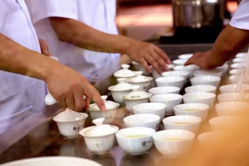 关于降雨量偏少 干旱撼不动秋茶品质的相关信息(2)
