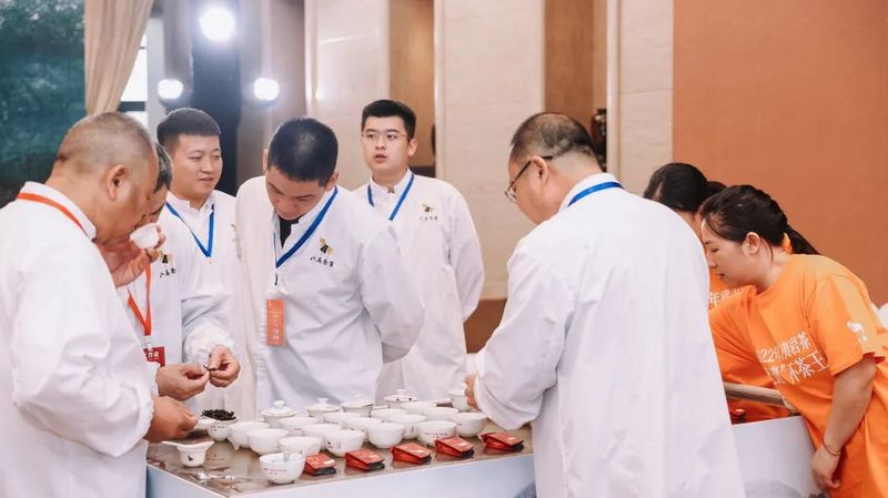 关于2022年武夷岩茶三大茶王诞生,总额超1500万元!的消息(6)