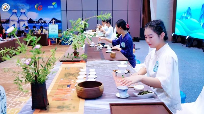 有关于斗茶技 赛茶香 2022年“东卓杯”茶艺师职业技能竞赛决赛圆满结束！金 银 铜及优胜奖诞生！的信息(9)