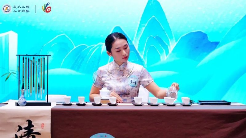 有关于斗茶技 赛茶香 2022年“东卓杯”茶艺师职业技能竞赛决赛圆满结束！金 银 铜及优胜奖诞生！的信息(12)
