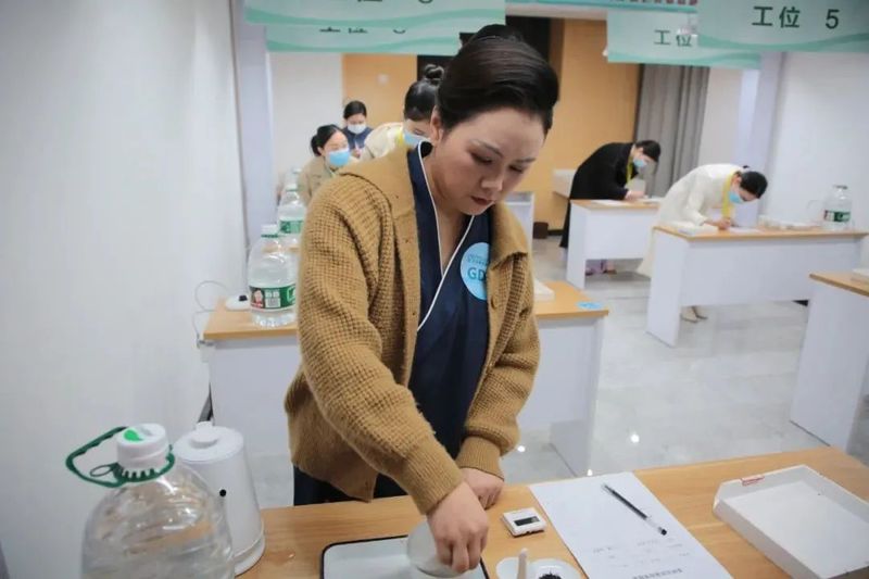 关于第一届省赛 茶艺项目，恩施州选拔赛打响的资讯(8)