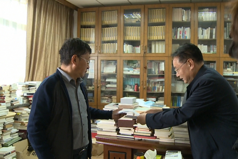 有关于雅茶推介会，听阿来讲述雅茶故事的内容(1)