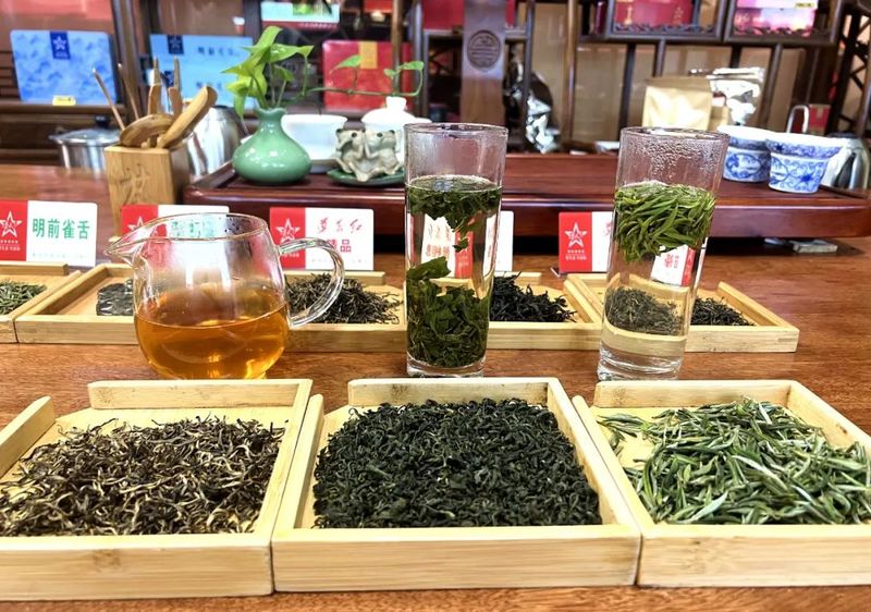 关于湄潭盛兴茶业：加强院企合作，着力研发新产品！的相关信息(2)