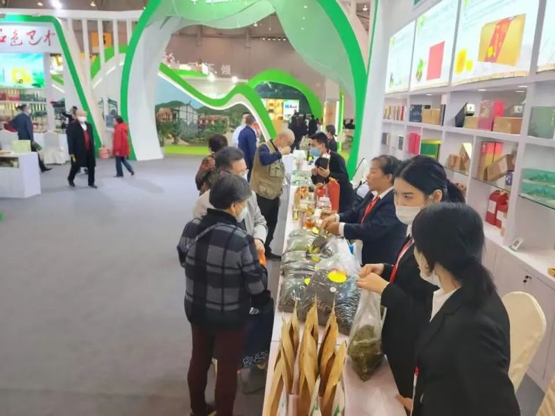 有关于“巴中云顶”香飘蓉城——19家茶企参加第十一届四川国际茶业博览会的相关内容