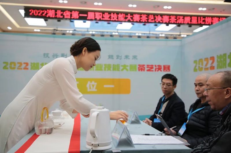 关于花落恩施!湖北省第一届职业技能大赛茶艺决赛圆满落幕!的最新消息(8)