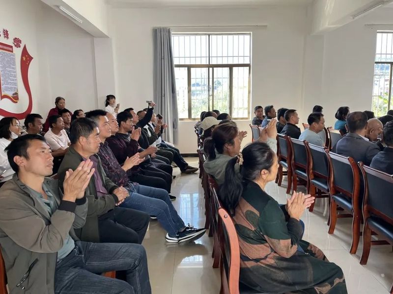关于景谷县景谷镇：举办品茶会为茶产业提质增效注入“强心剂”的相关内容(5)