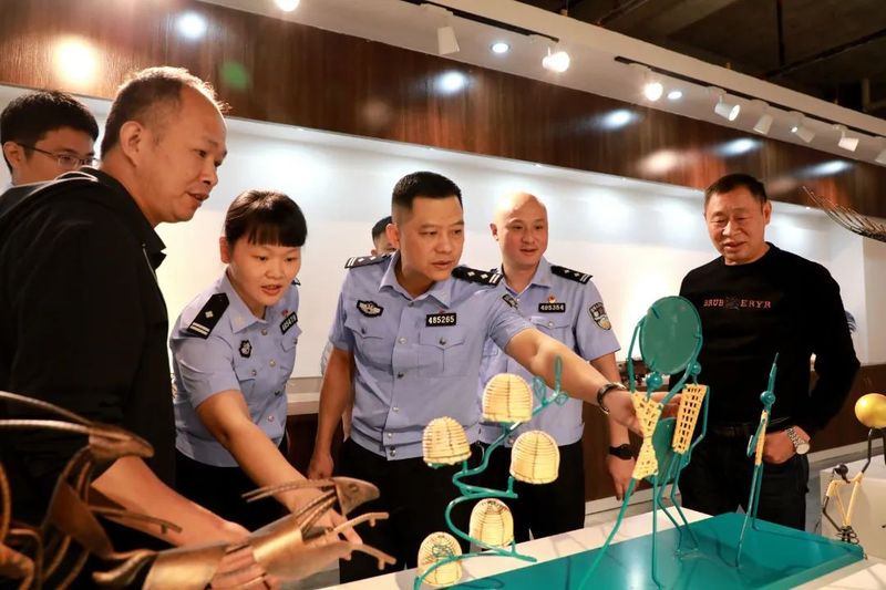 有关于安溪公安:守望绿水青山 护航茶乡和谐发展的消息(1)