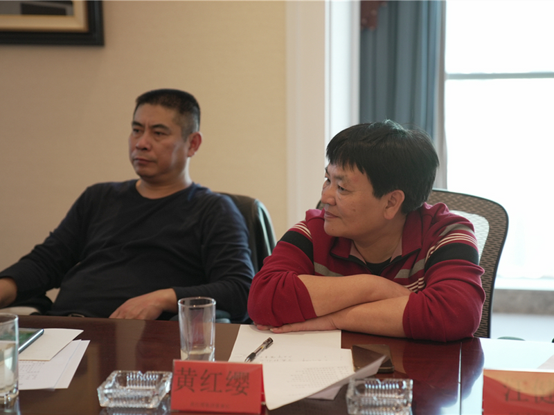 有关于发挥各自优势抱团发展!贵州烟酒茶融合发展对接会在贵阳召开的内容(3)