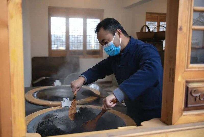 有关于“丝路黑金”咸阳茯茶诞生记的相关信息(2)