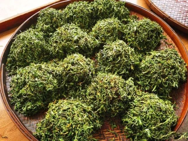 关于六堡茶制作技艺成为梧州市首个人类非物质文化遗产代表作名录项目的资讯(1)