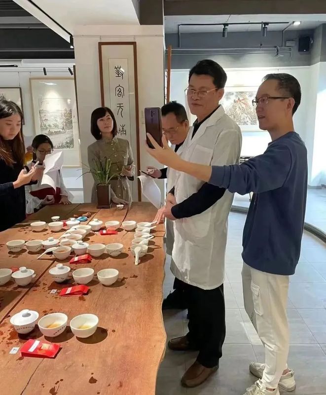 有关于“海峡杯”武夷岩茶茶王争霸赛汕头分会场活动举办的相关信息(6)