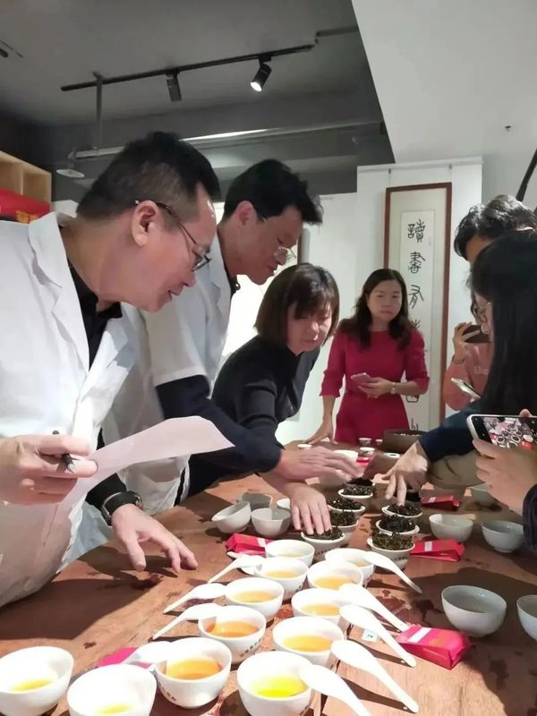 有关于“海峡杯”武夷岩茶茶王争霸赛汕头分会场活动举办的相关信息(4)