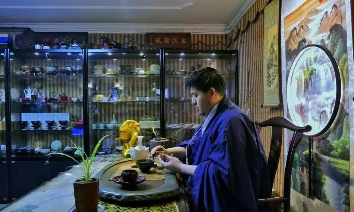 关于古代茶艺复原掀热潮 千年文化尽在一盏的新闻