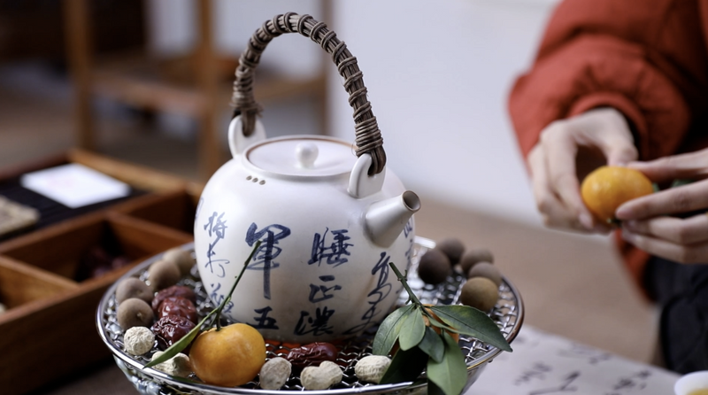 关于“围炉煮茶”走红!瓷都德化订单爆满的相关内容(1)