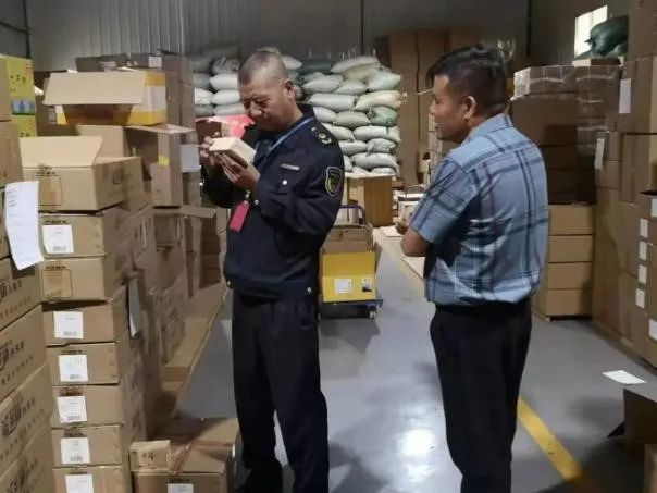 关于雷霆行动！勐海县开展普洱茶直播行业检查的信息(2)