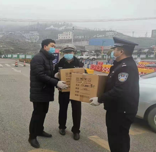 有关于罗绍江： 党员带头发展茶产业 助推乡村振兴的相关信息(1)