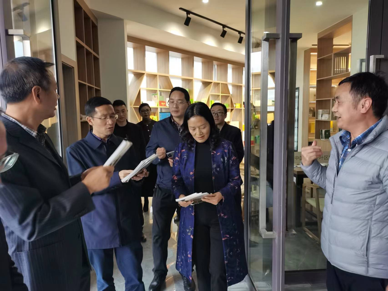关于雅安市政协主席戴华强视察名山区茶业协会茗事民商工作的信息(3)