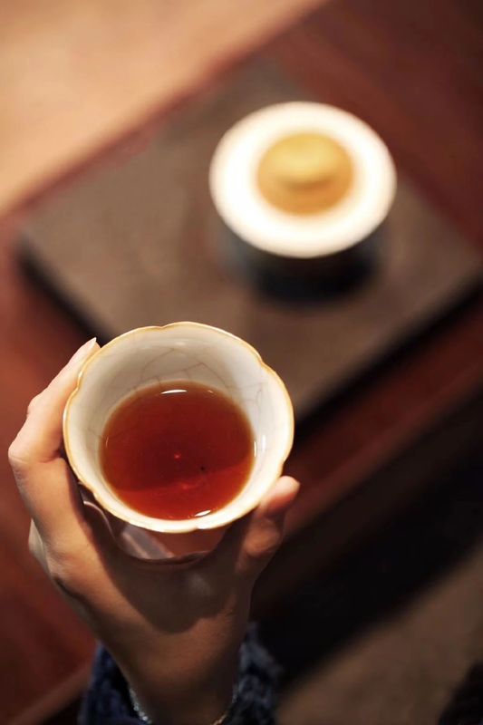 有关于第二届世界红茶产品质量推选活动，玉玫瑰红茶荣获“大金奖”的相关内容(8)