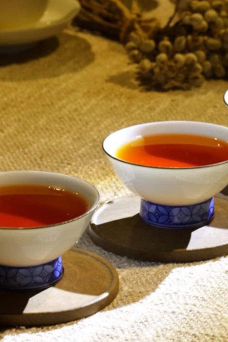 有关于第二届世界红茶产品质量推选活动，玉玫瑰红茶荣获“大金奖”的相关内容(1)