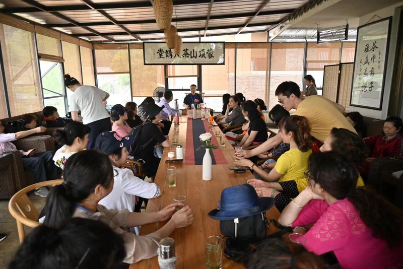 关于曾志东：为高质量发展蒙顶山茶献言献策的新闻(3)