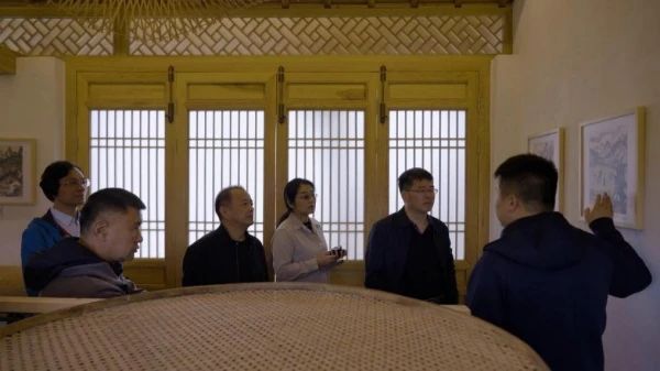 有关于只此青绿 再谱武夷新篇 人民智库专家组赴武夷山市实地调研的新闻(2)