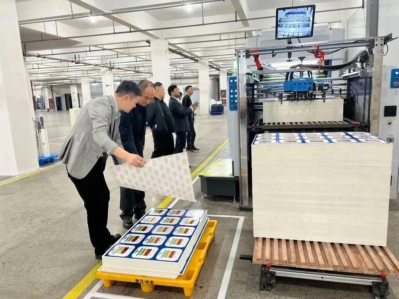 有关于云南省普洱茶协会推广入浙 两会同心普洱出滇的资讯(10)