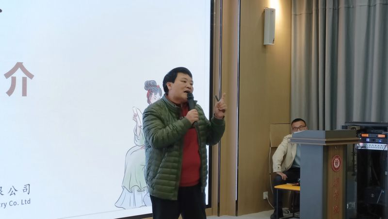 关于书香茶香交融！贵州大学茶学院打造“贵州绿茶”校园多功能展示体验区的信息(7)