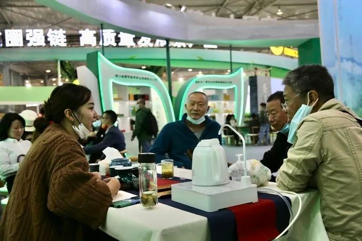 有关于“三茶”统筹先行先试 雅茶产业奏响高质量发展乐章的相关信息(1)