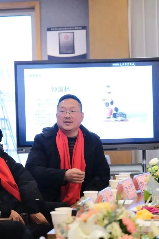 有关于蒙顶山茶传统制作技艺传习所揭牌仪式暨国茶人物·制茶大师庆贺典礼成功举办的新闻(12)