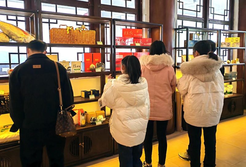 有关于网络中国节·春节，游客来湄潭看“海”的相关内容(3)