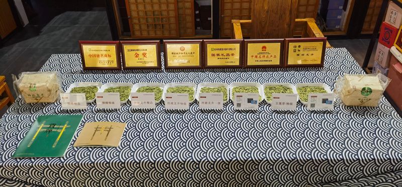 关于龙井山上游，宾客踏至来的相关信息(9)
