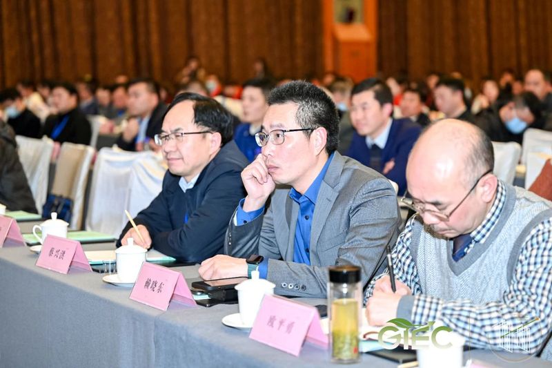 关于李汉宇：贵州茶产业值得像白酒一样“贵”起来的相关内容(6)
