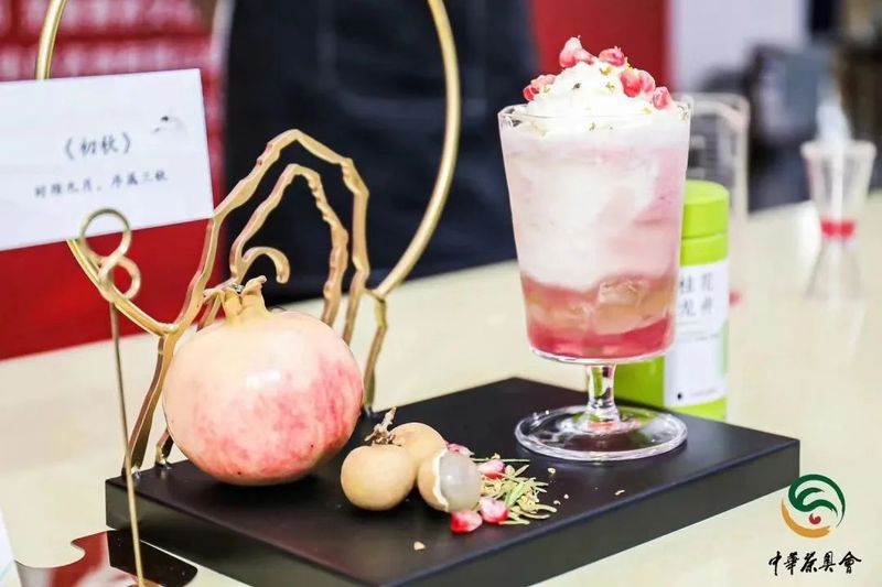有关于《2022新茶饮研究报告》发布 新茶饮市场焕然一新再出发的相关信息(1)