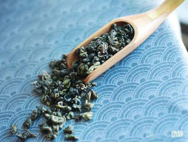 关于“春茶上市”火热,到底是什么给了贵州茶自信?的消息(4)