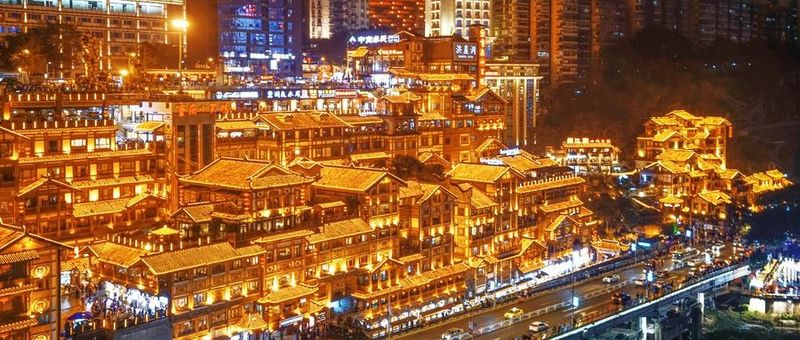 有关于地标馆：充满热辣火锅的赛博重庆，另一面是千年茶文化的信息(3)