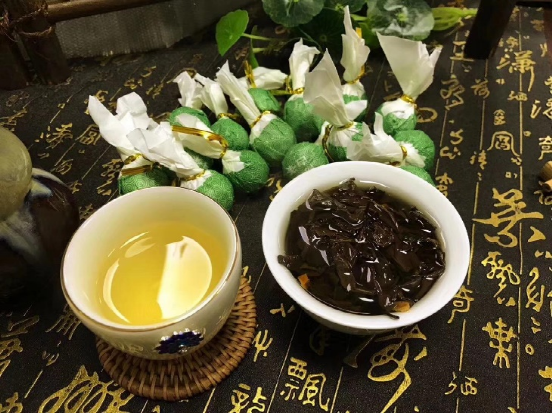 有关于地标馆：充满热辣火锅的赛博重庆，另一面是千年茶文化的信息(10)