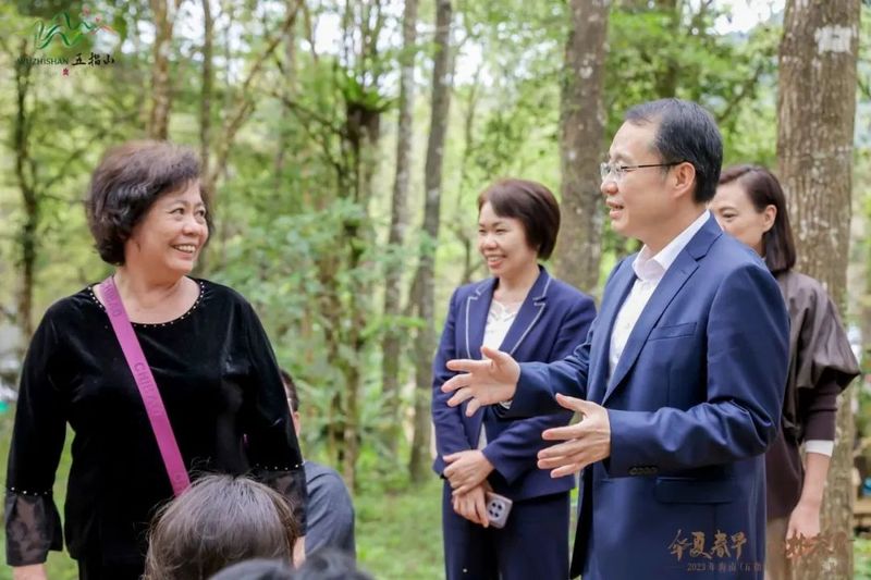 关于又是一年春茶香！2023年海南（五指山）早春茶开采节开启的信息(1)