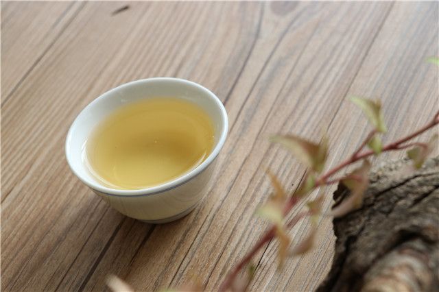 有关于黄草林古树茶2023年春茶多少钱的新闻(2)