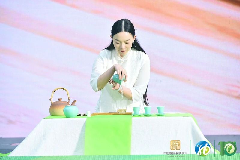 有关于四川第十届茶叶开采活动在纳溪区启动,刘桂才副会长出席并签署战略协议的相关内容(5)