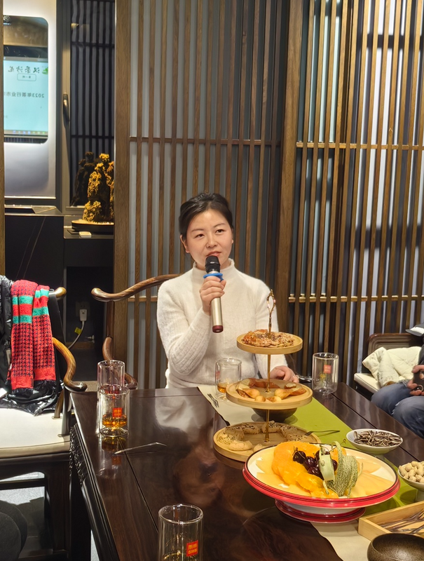 关于齐聚一堂 建言献策 汉中市举办首届茶业沙龙的信息(2)